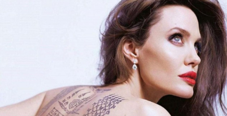 Angelina Jolie tatuaj