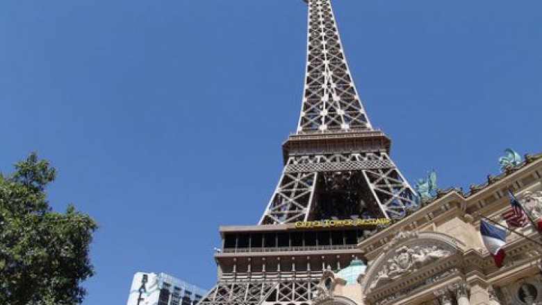 eiffel-tower