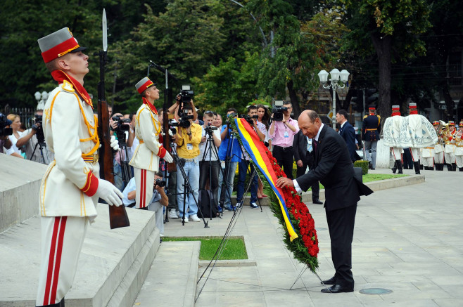 basescu moldova 7