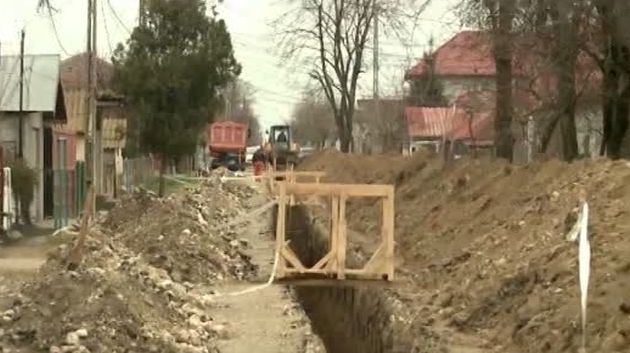 Proiectele lăsate de Guvern fără finanțare de la buget: canalizări, fose septice, săli de sport. Ce se întâmplă cu stadioanele