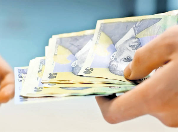 Sindicaliștii acuză Guvernul că pregătește „pe ascuns un plan de austeritate” și că vrea să înghețe salariul minim brut pe țară