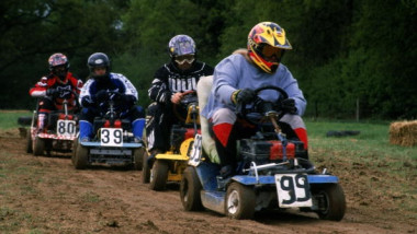 Annual-Lawn-Mower-Racing-takes-place