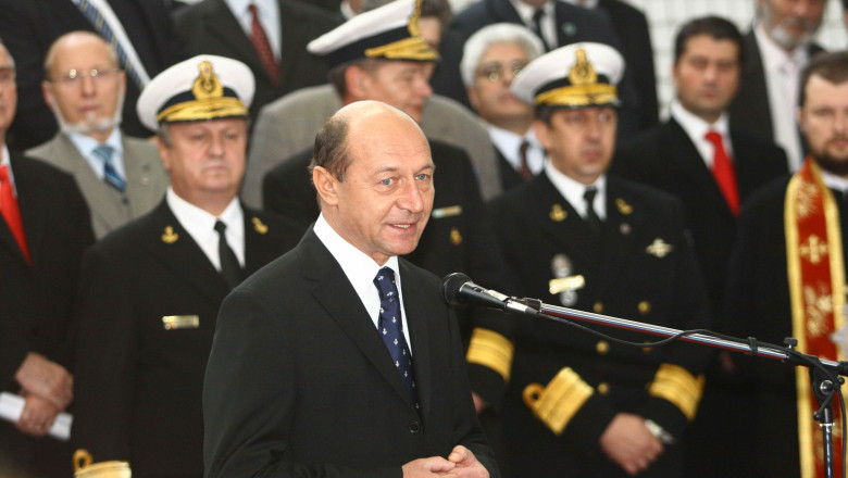 Traian Basescu la Academia Navala 2613836-Mediafax Foto-STEFAN CIOCAN