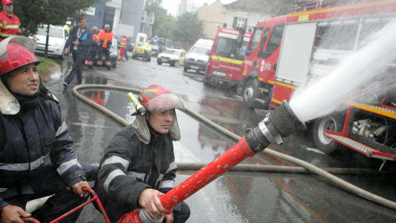 Exercitiu incendiu pompieri Sibiu - Mediafax Foto-Ovidiu Dumitru Matiu-1