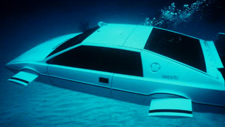 Lotus-Esprit-S1-Submarine-007-Movie-Car