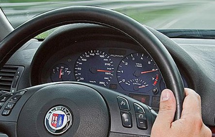 Vitezomanii de pe autostrăzi, în vizorul polițiștilor. 135 de șoferi au rămas fără permis într-o săptămână