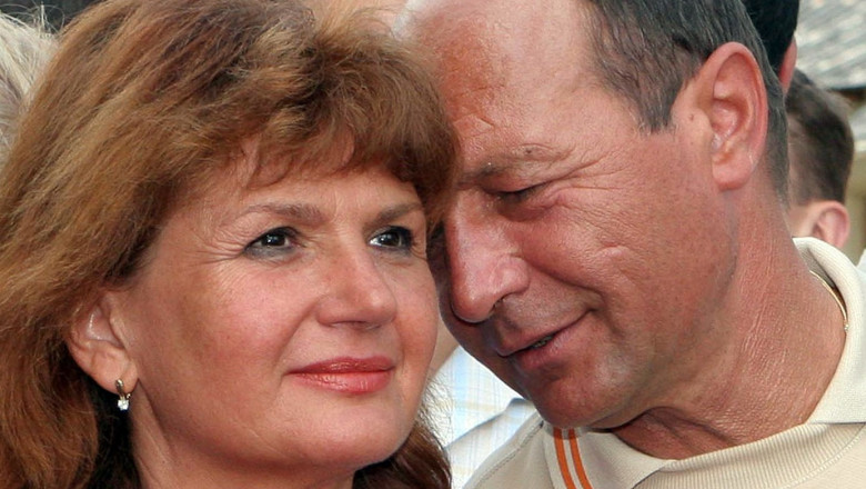 basescu tandru cu maria crop mfax