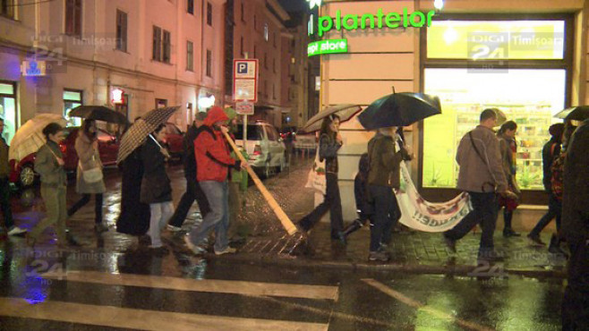 protest pe ploaie la Timisoara 10