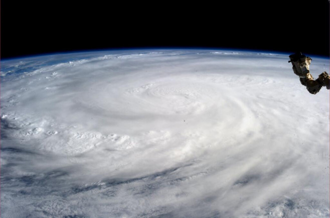 taifun filipine4 -6199723-AFP Mediafax Foto-KAREN L. NYBERG