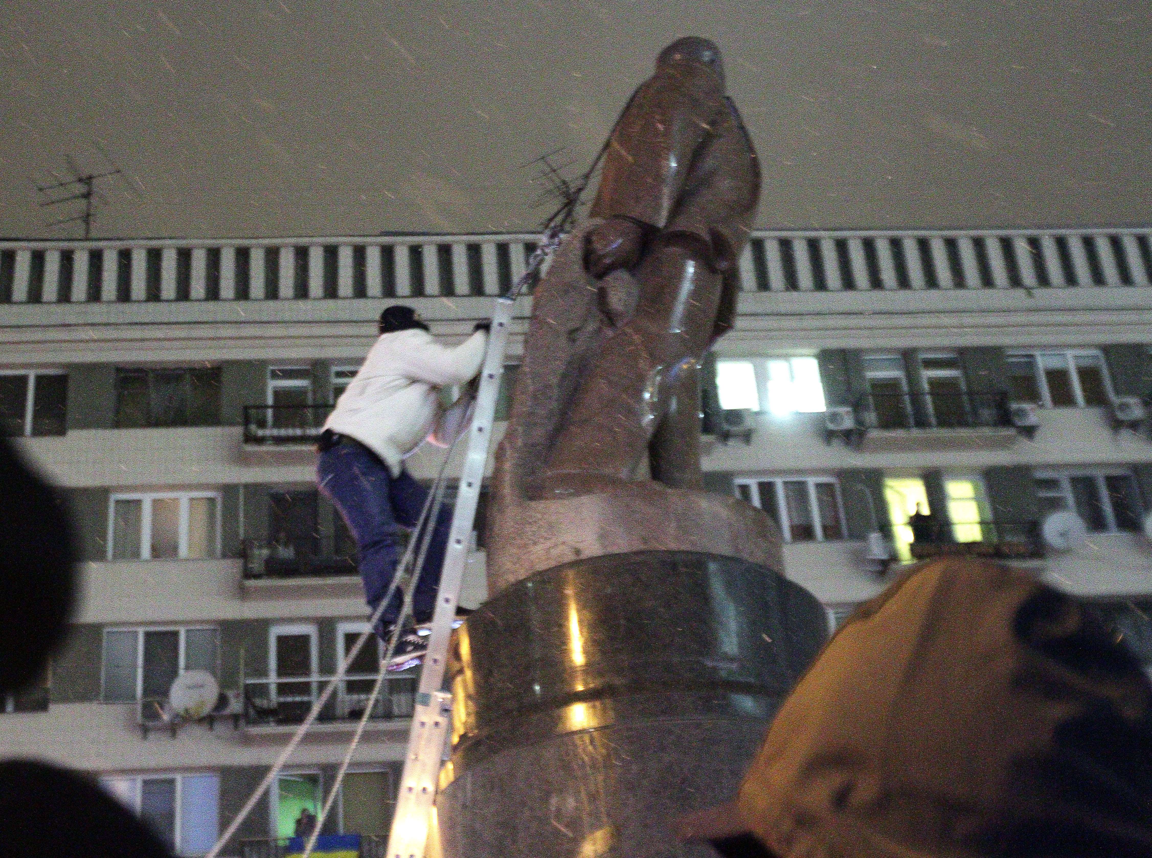 lenin-ucraina - 6278770-AFP Mediafax Foto-ANATOLI BOIKO