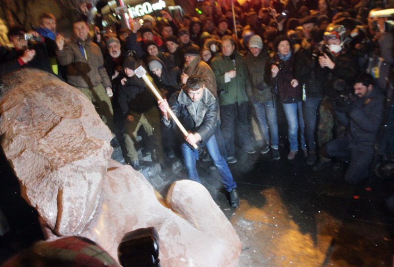 lenin3-6278799-AFP Mediafax Foto-ANATOLI BOIKO