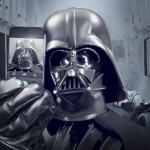 Primul selfie al lui Darth Vader