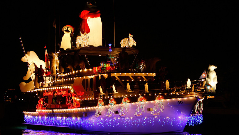 newportbeach-boats-christmas-parade