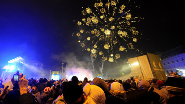 artificii revelion - 4726452-Mediafax Foto-Razvan Chirita