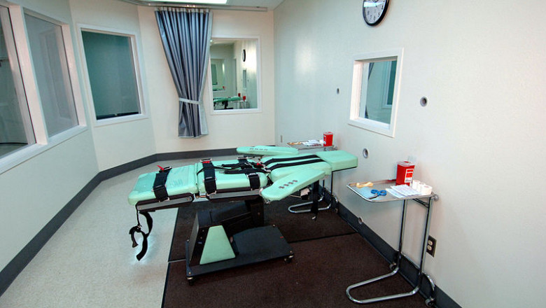 800px-SQ Lethal Injection Room
