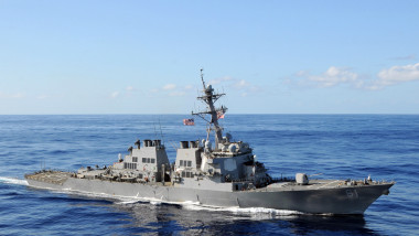 US Navy 080906-N-1082Z-142 The guided-missile destroyer USS Ramage DDG 61 transits the Atlantic Ocean 1
