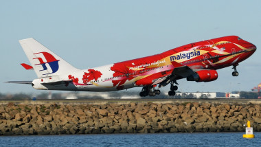 Malaysia Airlines Boeing 747-400 Hibiscus SYD Monty