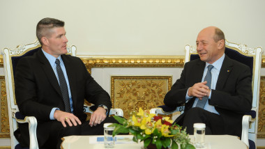 Derek Magness si Traian Basescu - presidency