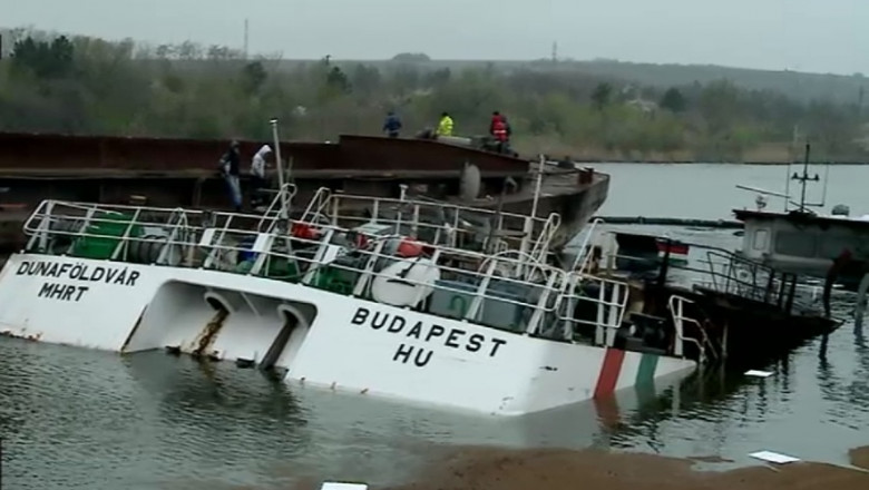 nava scufundata unguri