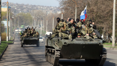 Tanc blindata Kramatorsk Ucraina - AFP Mediafax Foto-ANATOLIY STEPANOV