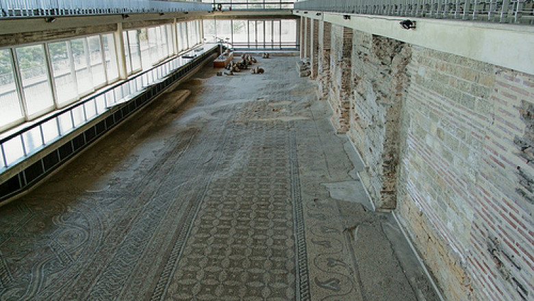edificiul roman cu mozaic