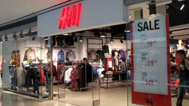 H M Festival Walk Store