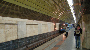 Klovska metro station Kiev 2010 02