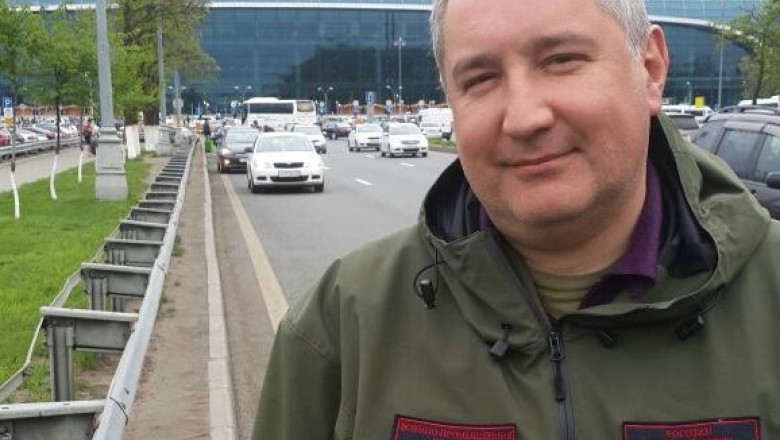 rogozin in moscova crop-1