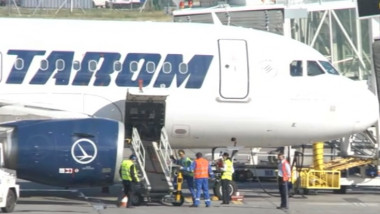 tarom avion-1