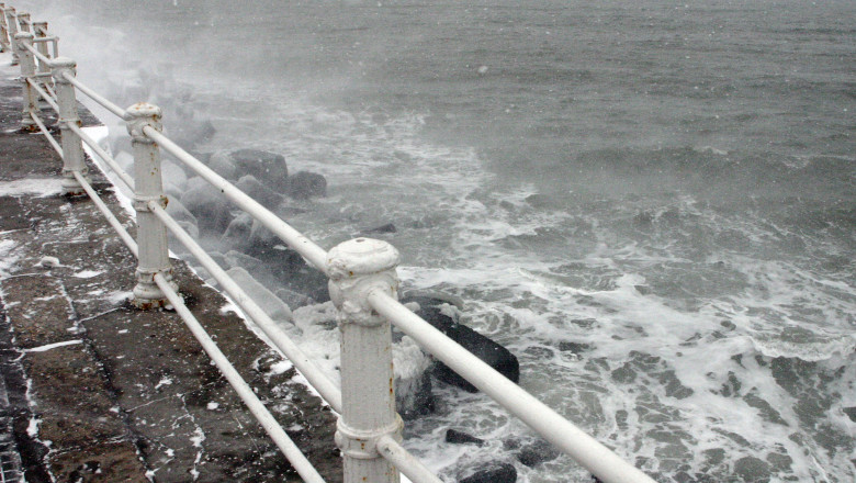 furtuna vant mare litoral valuri mediafax