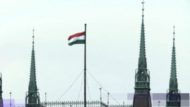 ungaria steag pe parlament