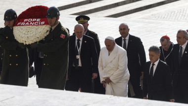 papa francisc la ataturk -7161070-AFP Mediafax Foto-stringer