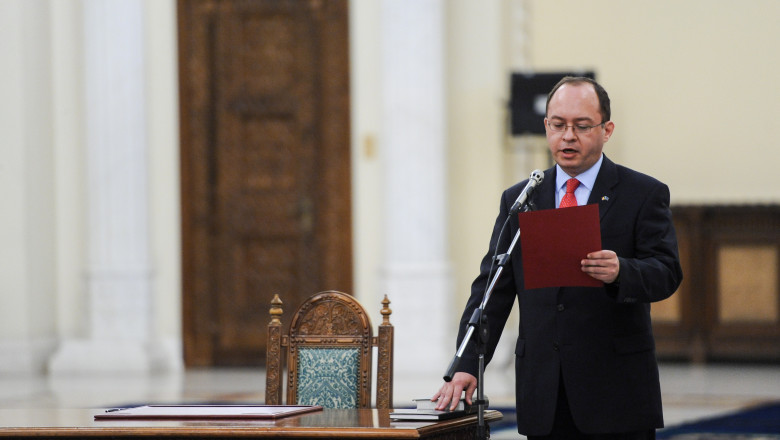 Bogdan Aurescu juramant - presidency 1