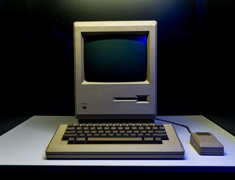 calculator apple vechi