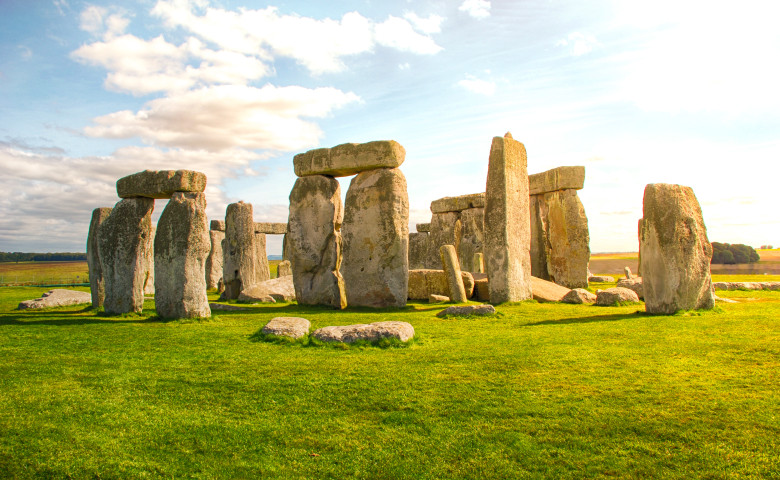 monumentul stonehenge din marea britanie