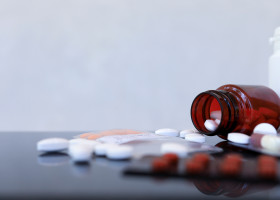 Pills,And,Medicine,Bottles,On,Glass,,Medical,Concept