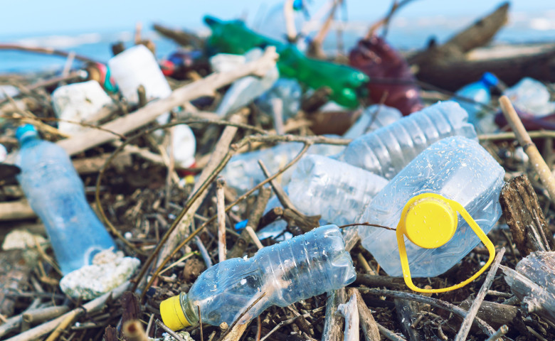 poluare plastic