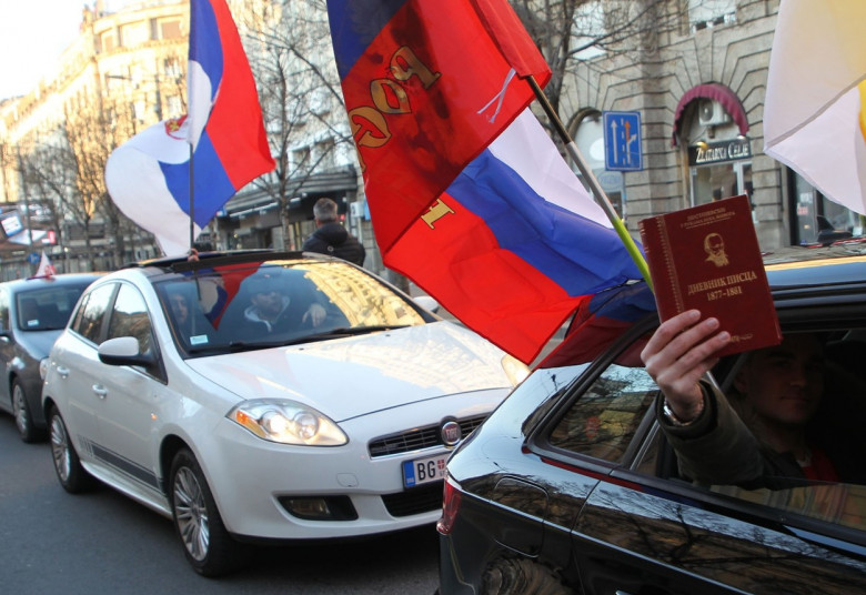 Manifestatie pro-rusia pe strazile din Belgrad