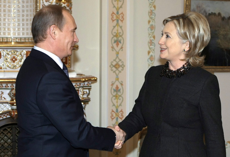 Hillary Clinton și Vladimir Putin