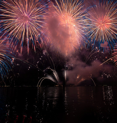 Focuri de artificii/ Shutterstock