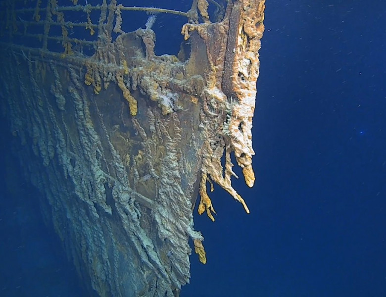 First manned dive to Titanic in 14 years shows wreck's decay.