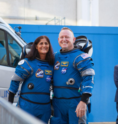 Astronauții Sunita Williams și Butch Wilmore