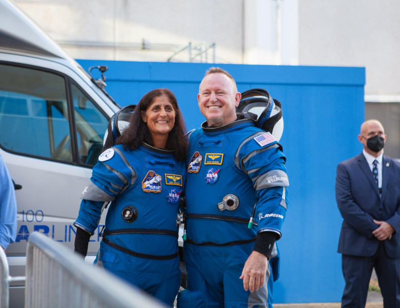 Astronauții Sunita Williams și Butch Wilmore