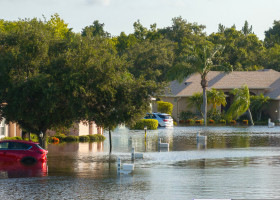 Flooded,Residential,Area,With,Underwater,Houses,And,Cars,From,Hurricane