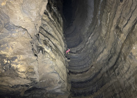 CHINA GUIZHOU SUIYANG ASIA&apos;S LONGEST KNOWN CAVE LENGTH UPDATE (CN)