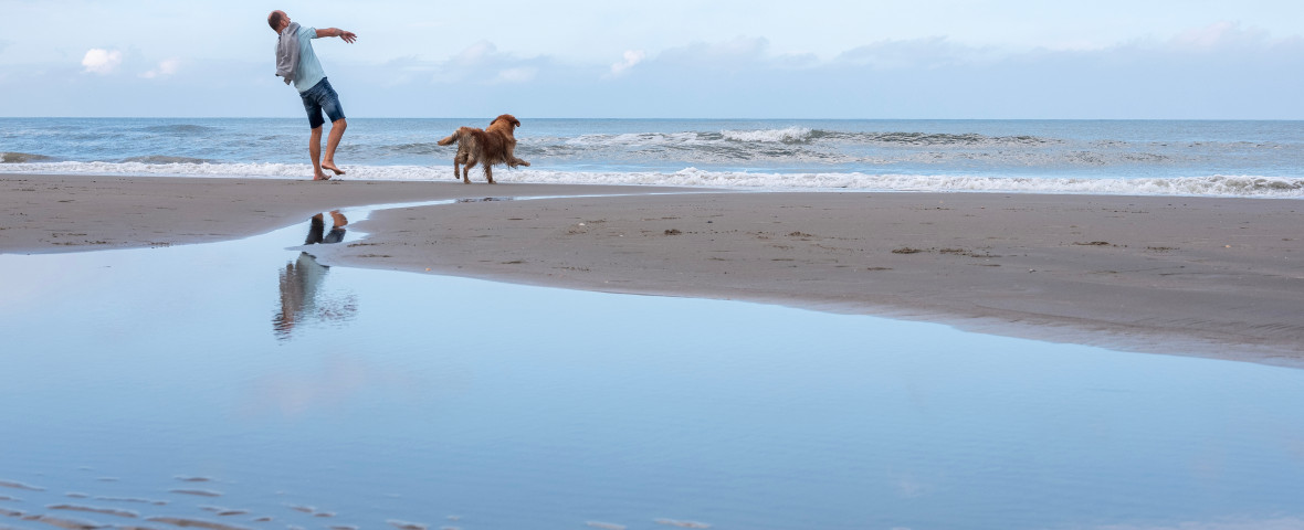 Wijk,Aan,Zee,,Netherlands,,7,September,2024:,Man,Plays,With