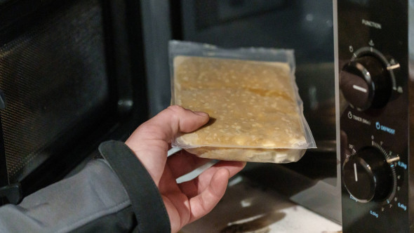 5 alimente și băuturi consumate zilnic, care îți pot afecta sănătatea pe termen lung. Aparent inofensive, dar cu impact negativ real