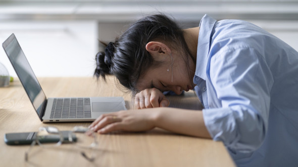 Oamenii de ştiinţă au descoperit genele asociate cu sindromul oboselii cronice. Principalele simptome ale acestei afecţiunii