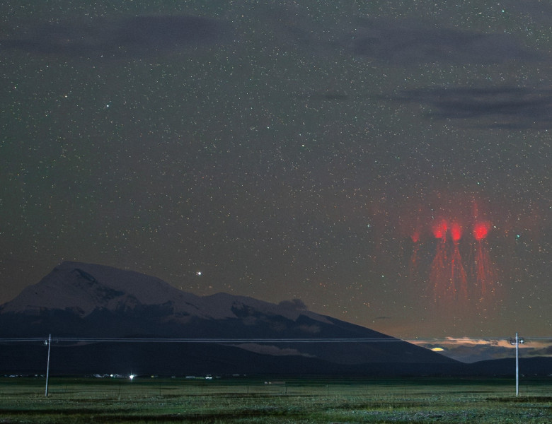 CHINA XIZANG LIGHTNING RED SPRITE (CN)