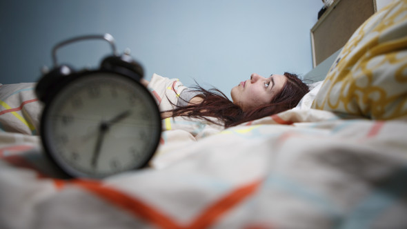 Pericolul tăcut din spatele unui somn neodihnitor. Creierul suferă când nu dormi bine sau pierzi nopțile